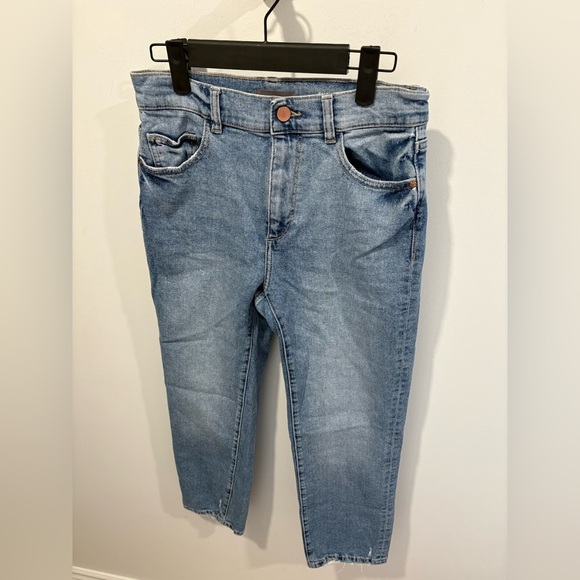 LIKE NEW - DL1961- PATTIE - HIGHRISE VINTAGE ANKLE JEANS IN REEF - Picture 2 of 10